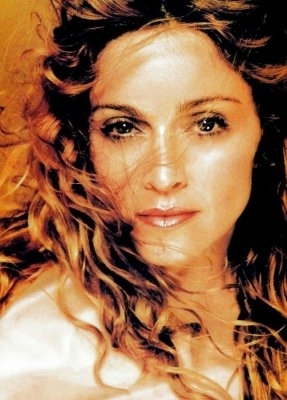 BON MERCREDI A TOUS ET TOUTES KISS CAROLINE